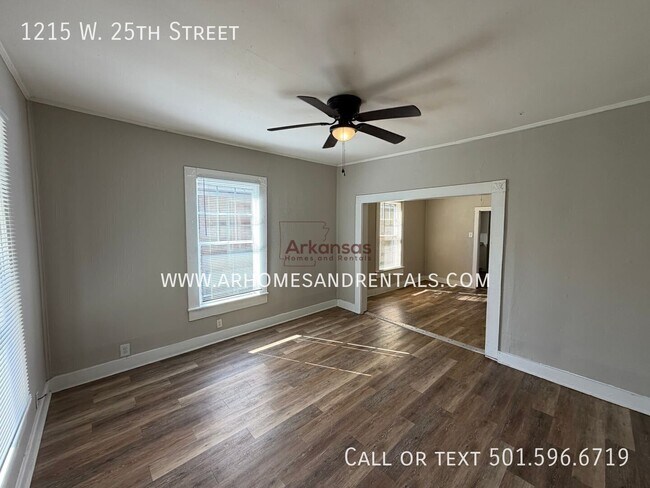 Foto del edificio - 1215 W 25th St