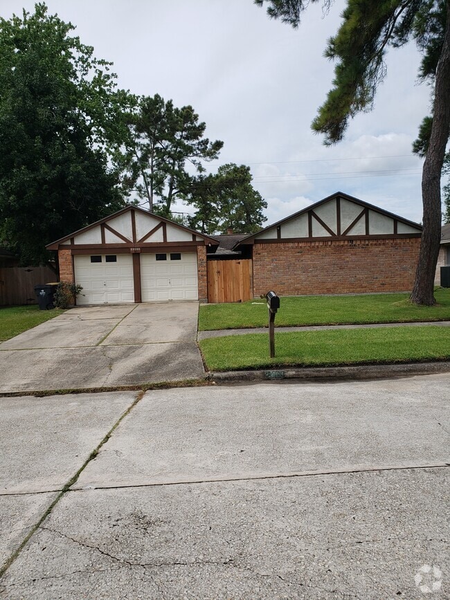 Building Photo - 23103 Good Dale Ln