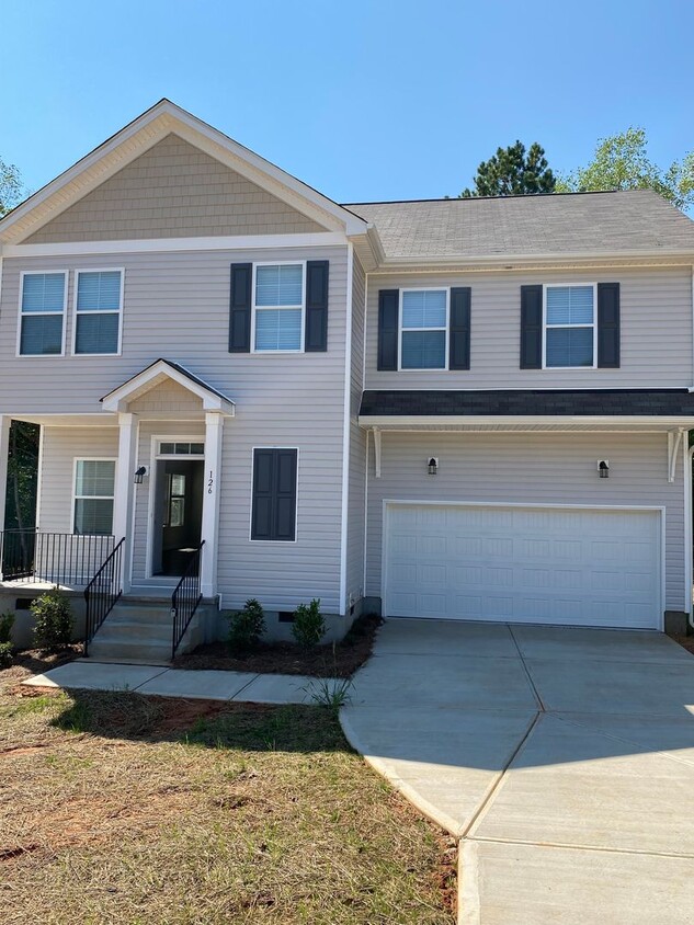 Foto principal - PRELEASING 4 bed/2.5 bath home in Troutman!