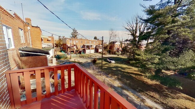Foto del edificio - 3607 Fernhill Ave