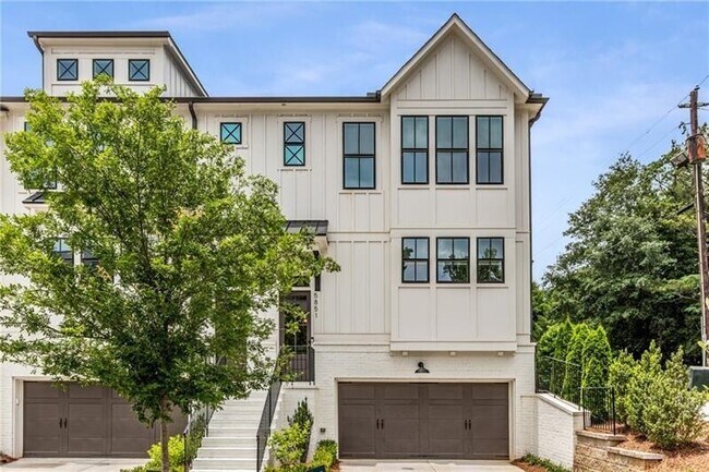 Foto del edificio - 5851 Westin Rd