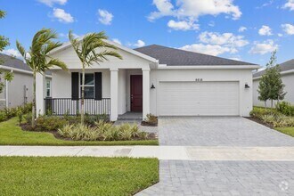 Building Photo - 6616 Cloverdale Ave