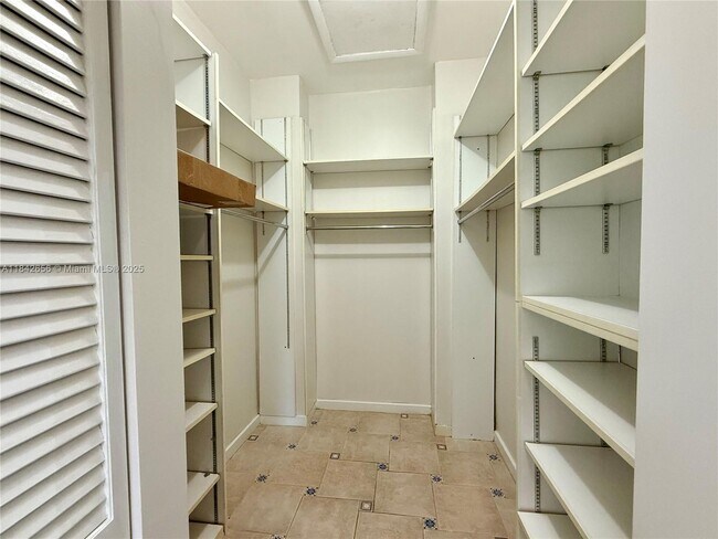 Foto del edificio - 101 Ocean Ln Dr