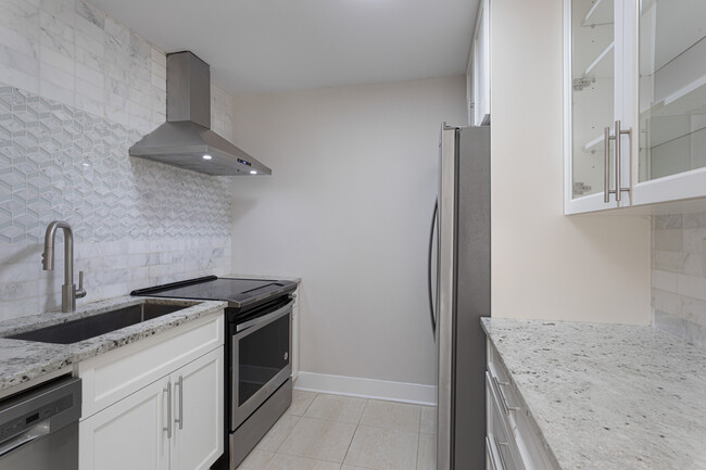 Foto del edificio - 6166 N Sheridan Rd
