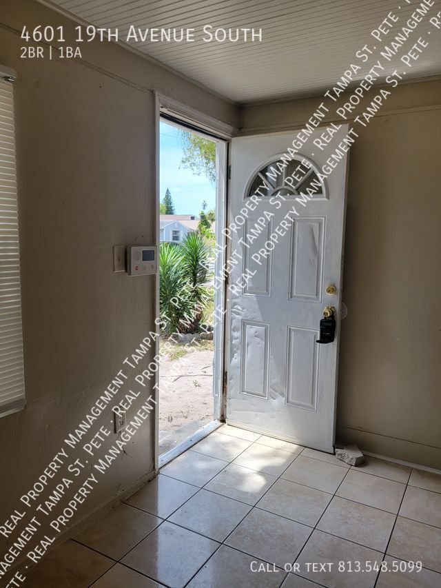 Building Photo - ***PRICED FOR IMMEDIATE MOVE IN***