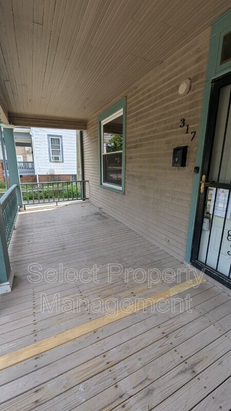 Building Photo - 317 W Wildwood Ave