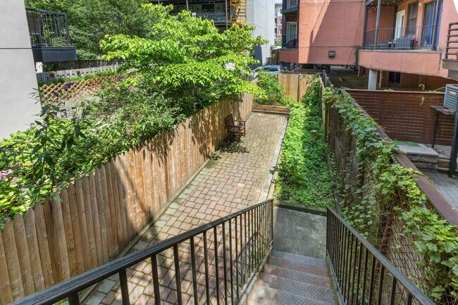 Foto del edificio - 107 Harrison St