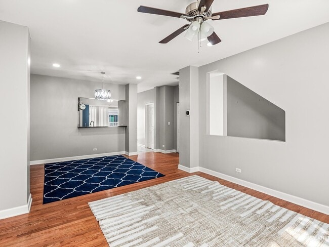 Building Photo - 3472 Ravinia Cir