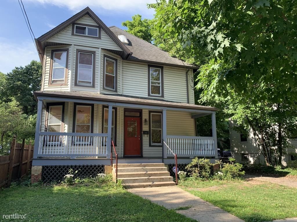 Primary Photo - 5 br, 2 bath House - 1253 Newton St NE