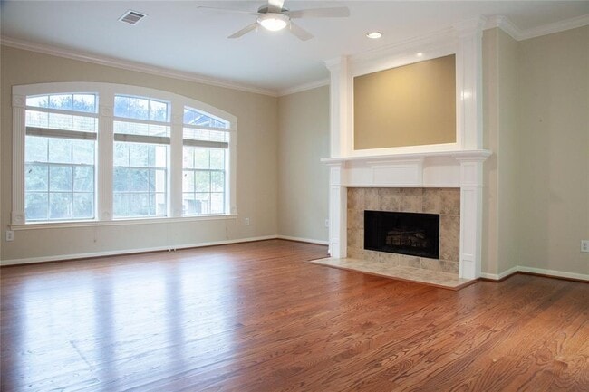 Building Photo - 4811 Austin St