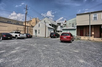 Building Photo - 124-126 N Hanover St