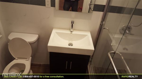 Building Photo - 1676 Grove St