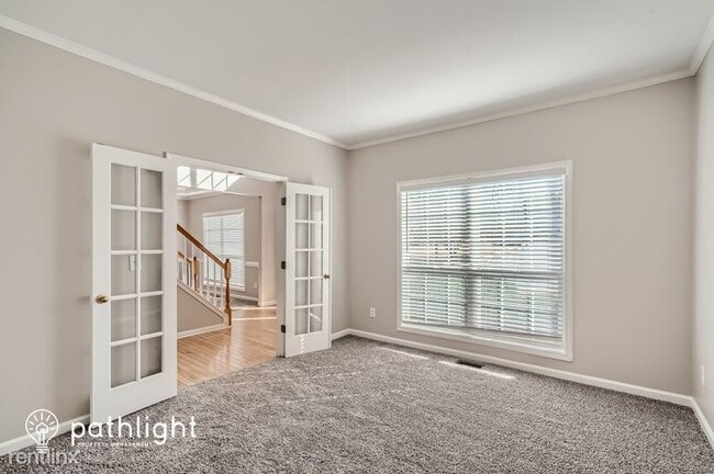 Foto del edificio - 5 br, 3 bath House - 432 Leggett Oaks Ln UNIT