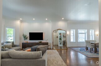 Building Photo - 630 E 300 S