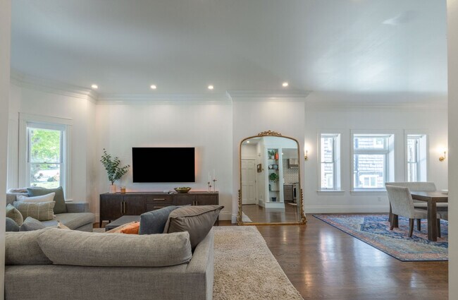 Foto del edificio - 630 E 300 S