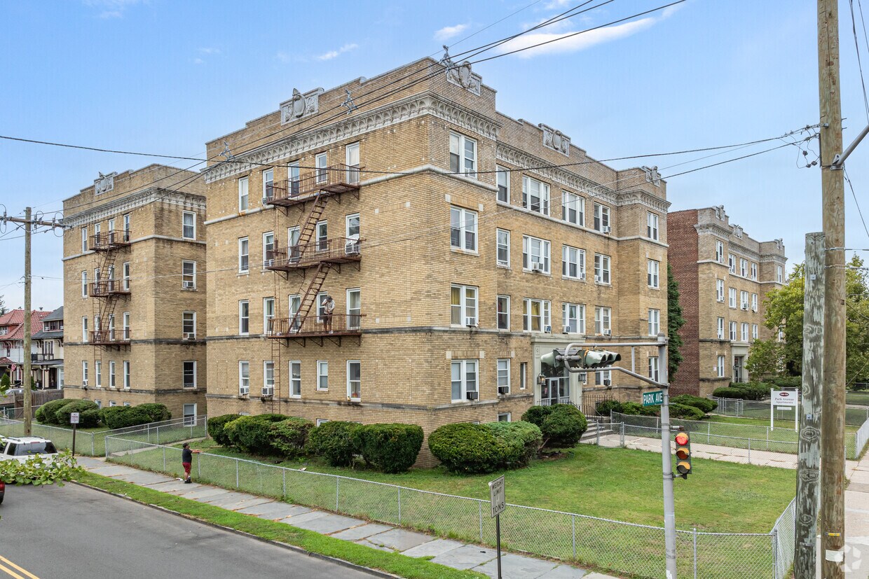 Primary - 730-734 Park Ave