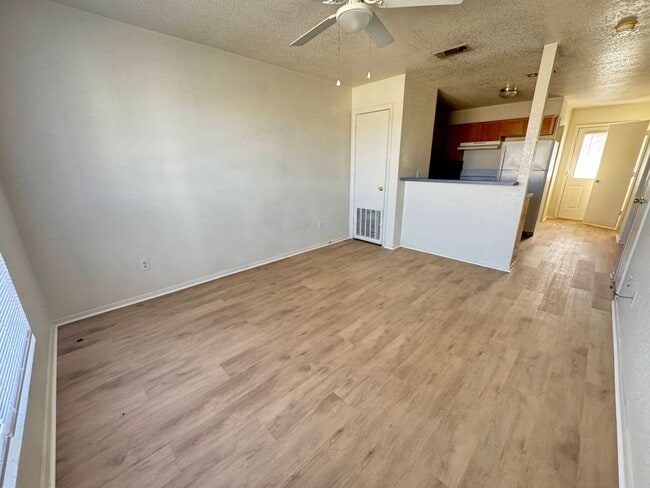 Building Photo - 3331 Chisholm Trail