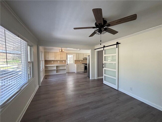 Foto del edificio - 3854 Davis St