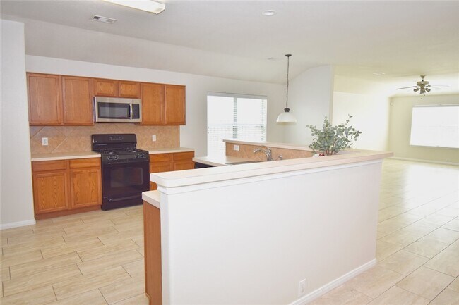Foto del edificio - 4717 Foster Hill Ct