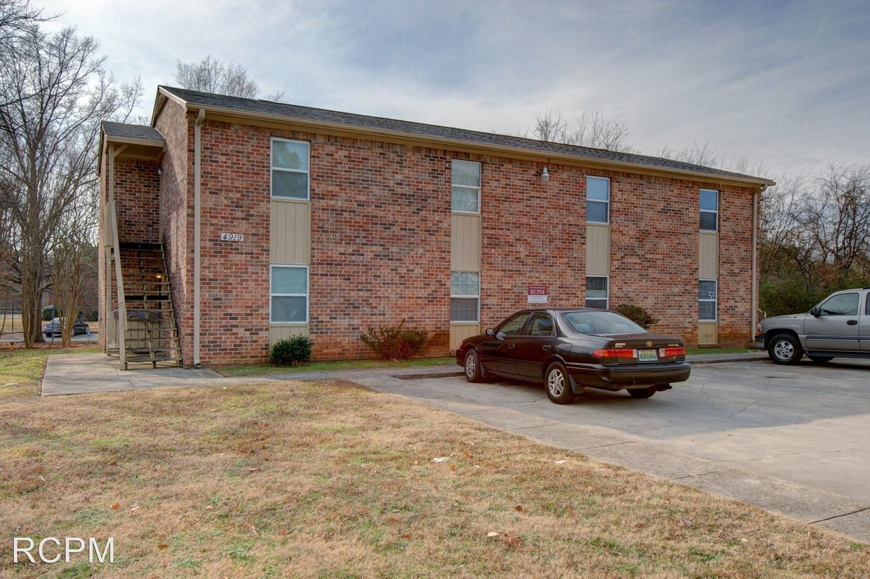 4919 Cotton Row NW, Huntsville, AL 35816 - Room For Rent In Huntsville ...