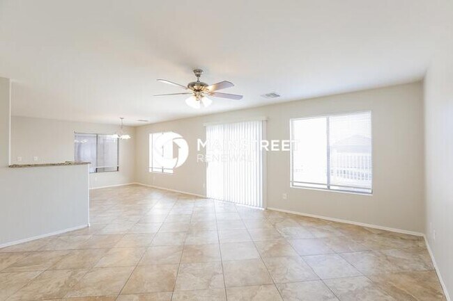 Foto del edificio - 5 Bedroom Pet-Friendly Home in MESA, AZ with Main Street Renewal