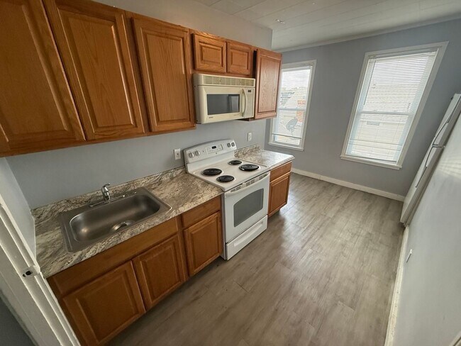 Foto del edificio - Third floor, 2 bedroom, 1 Bath in Manchest...