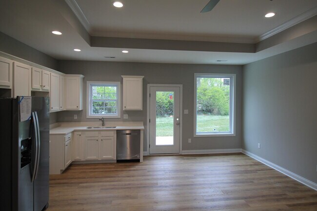 Building Photo - 129 Stellar Ln
