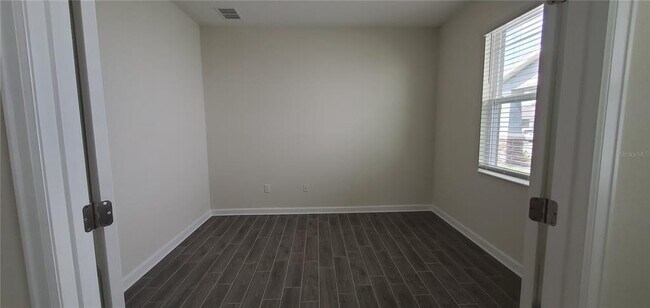 Foto del edificio - 2077 Camden Loop