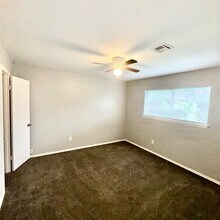 Building Photo - 11803 Edgar St
