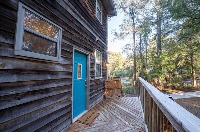 Building Photo - 111 Chadwick Dr