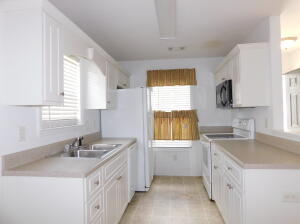 Foto del edificio - 1228 Longpoint Dr