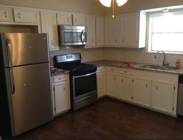 Building Photo - 3900 Windwood Cir