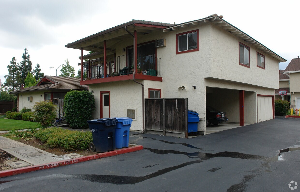 Primary Photo - 505 Granger Ter