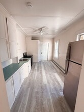 Building Photo - 22 Gold St