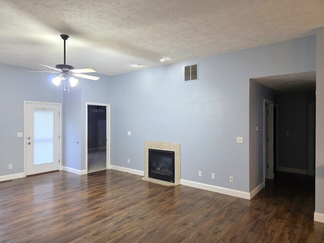 Foto del edificio - 2910 Kipling Ct