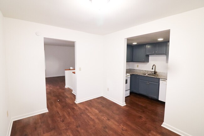 Foto del edificio - 2665 Bellevue Ave