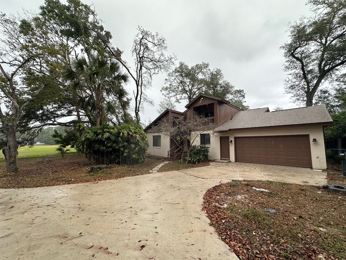 Foto principal - Beautiful 4BD/2BA Longwood Home!