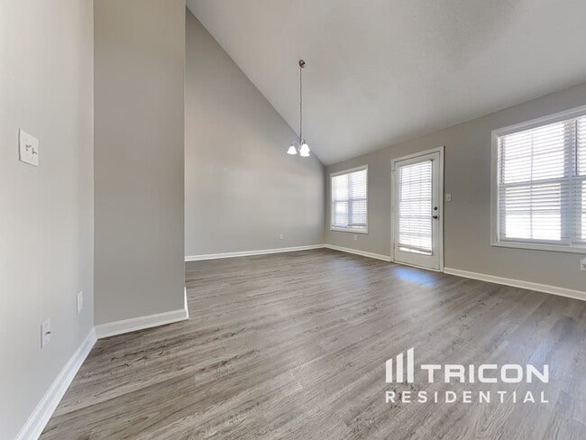Building Photo - 6562 Lake Mill Trace Lithonia GA
