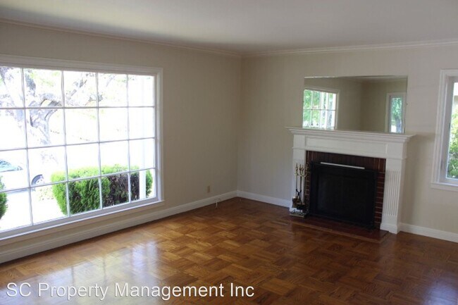 Building Photo - 2 br, 1.5 bath House - 1501 Locust St
