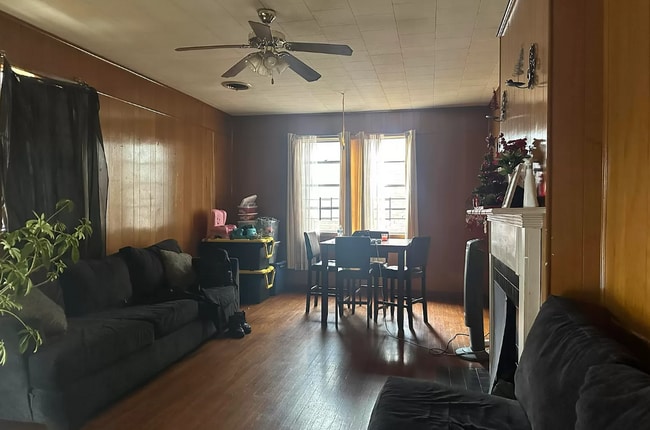 Foto del edificio - 1704 Robinson St