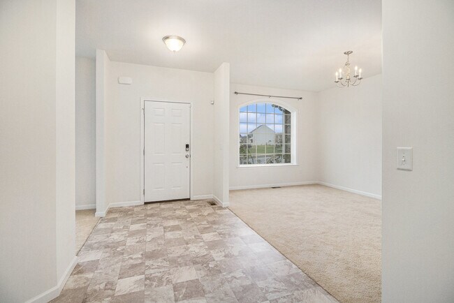 Foto del edificio - 35 Furlong Rd