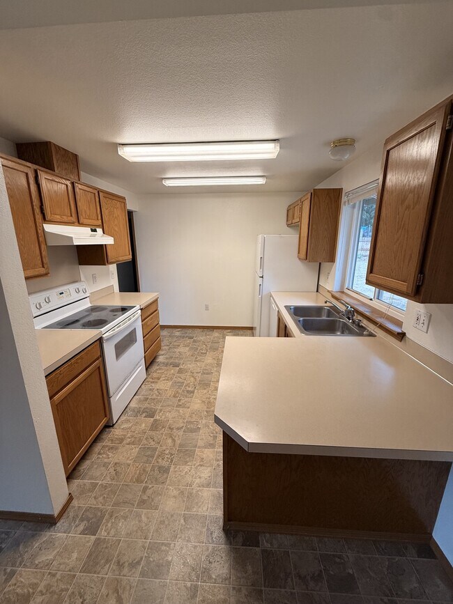 Foto del edificio - 7523 48th Ln SE