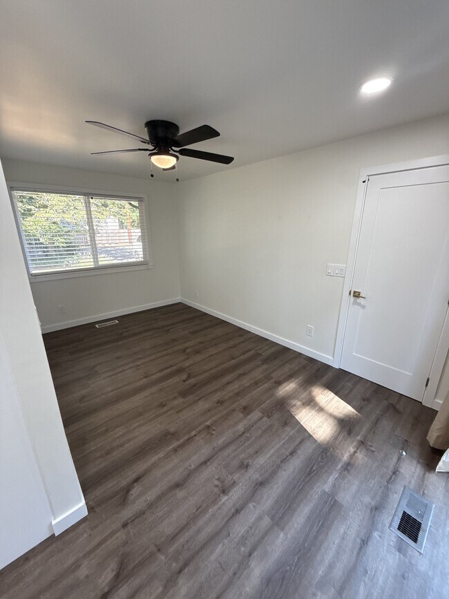 Foto del edificio - 4239 S 184th Pl