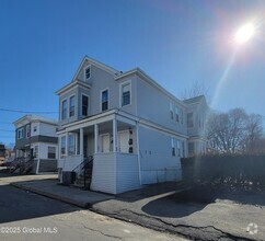 Building Photo - 9 Bayard St