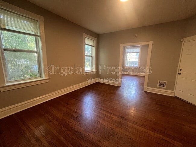 Building Photo - 3022 Texas Ave