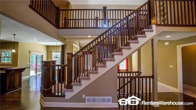 Foto del edificio - 2204 Alexandria Ln