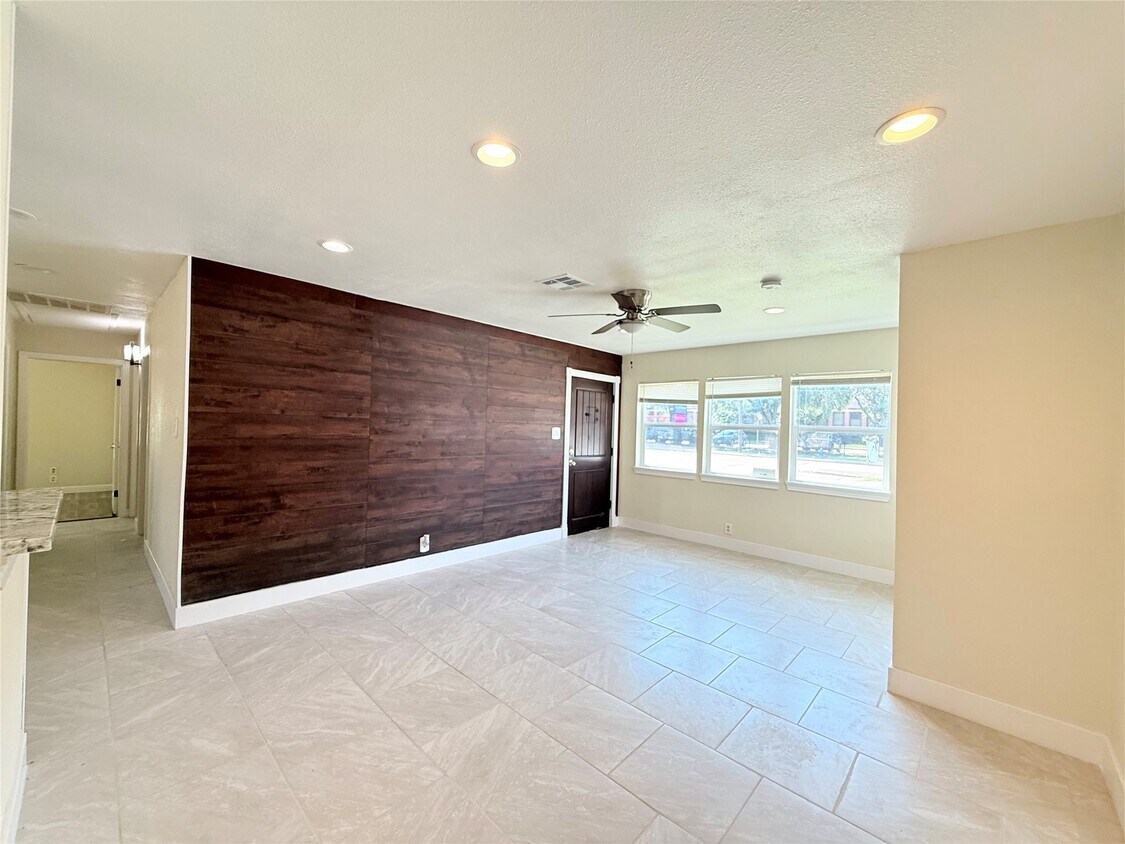 Foto principal - 207 Tidwell Rd