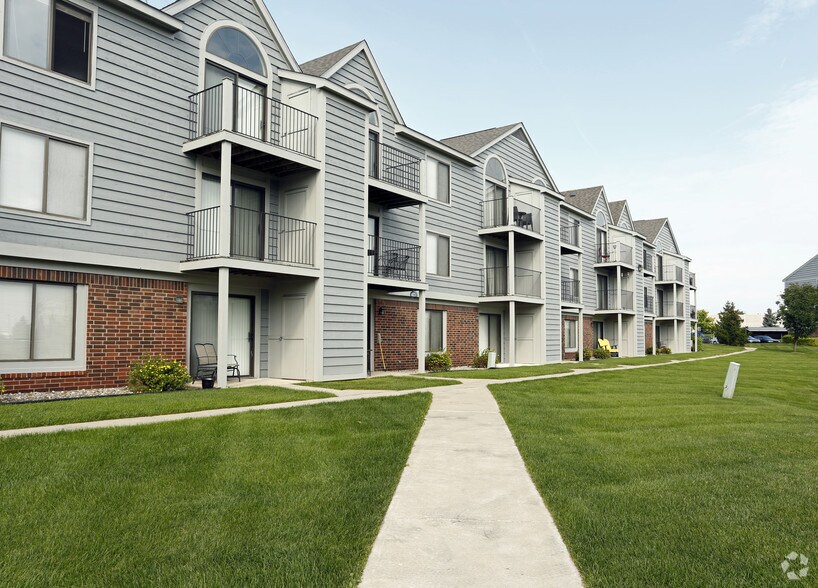 Dupont Lakes Apartments Dupont Lakes Apartments