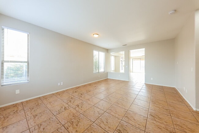 Building Photo - 6651 W Townley Ave