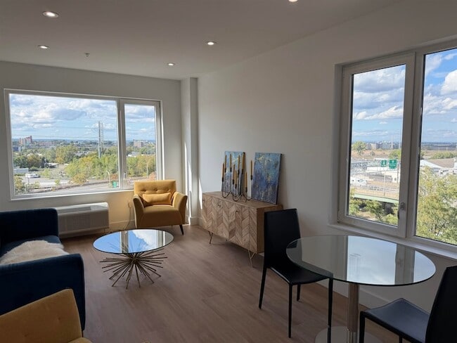 Photo - 3309 Liberty Ave Apartment